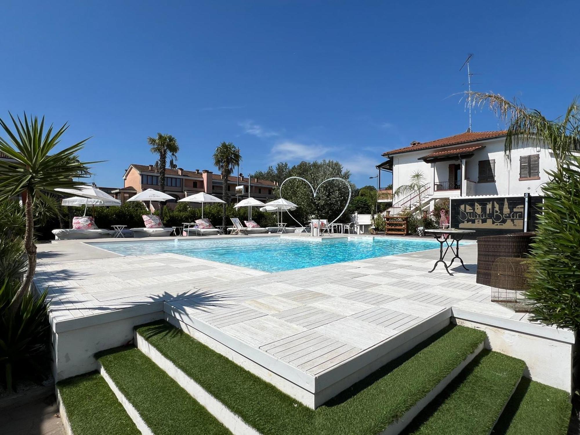 Dubaibeachotel Llido Degli Estensi Esterno foto