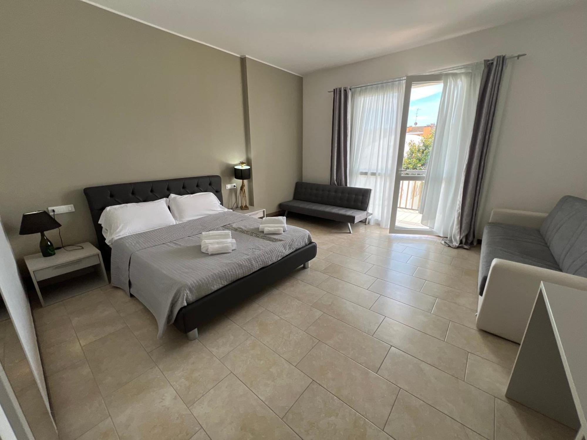Dubaibeachotel Llido Degli Estensi Esterno foto