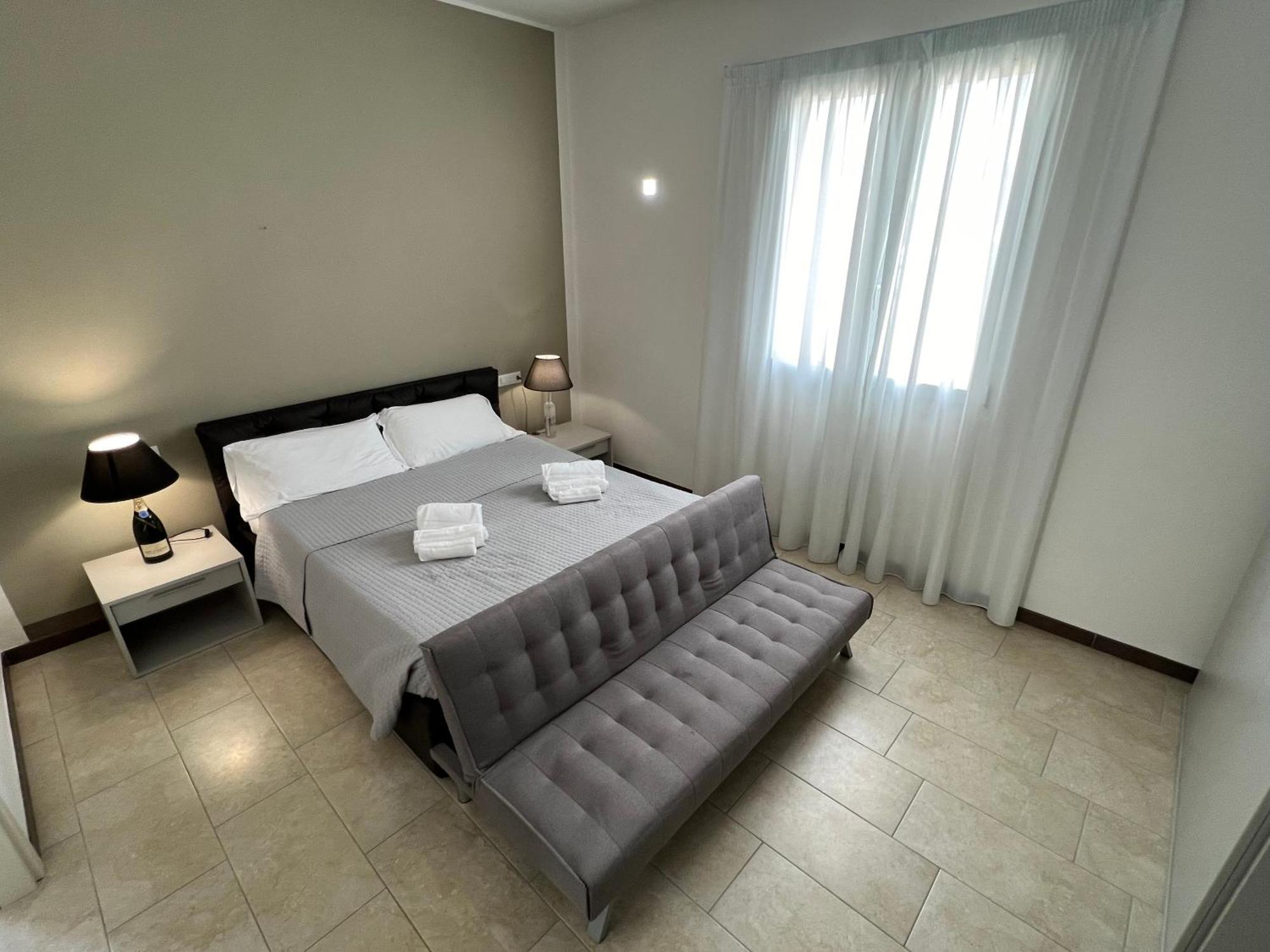 Dubaibeachotel Llido Degli Estensi Esterno foto